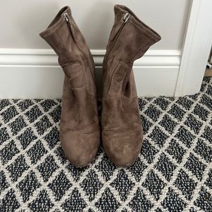 Brown heeled Steve Madden Booties